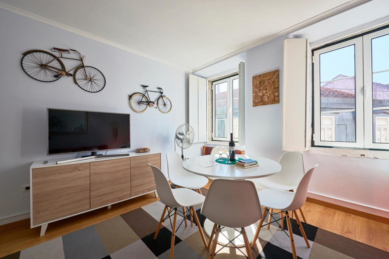 Aesthetic Riverview Apartment In Historical Lissabon Buitenkant foto