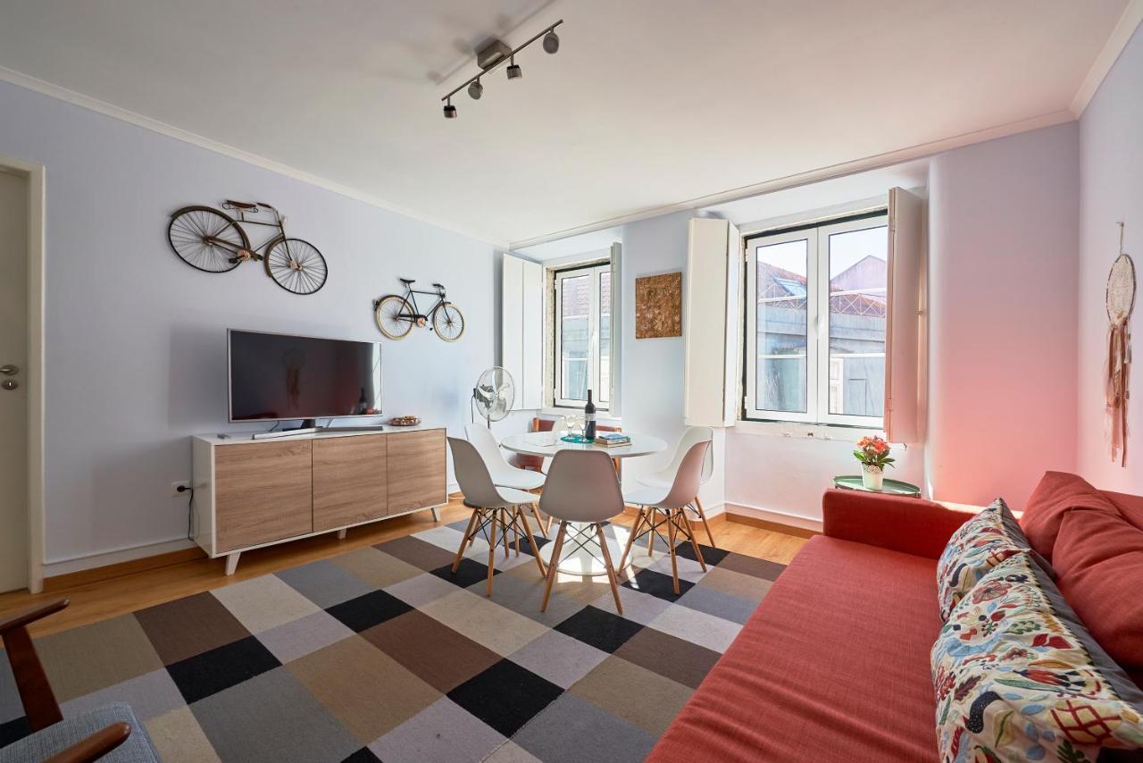 Aesthetic Riverview Apartment In Historical Lissabon Buitenkant foto