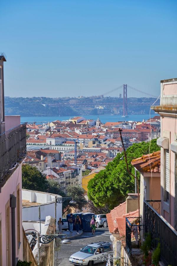 Aesthetic Riverview Apartment In Historical Lissabon Buitenkant foto