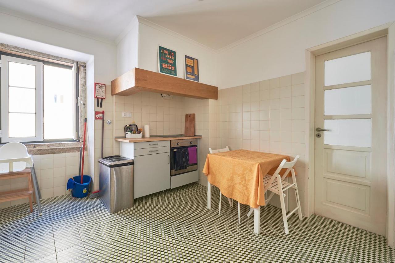 Aesthetic Riverview Apartment In Historical Lissabon Buitenkant foto