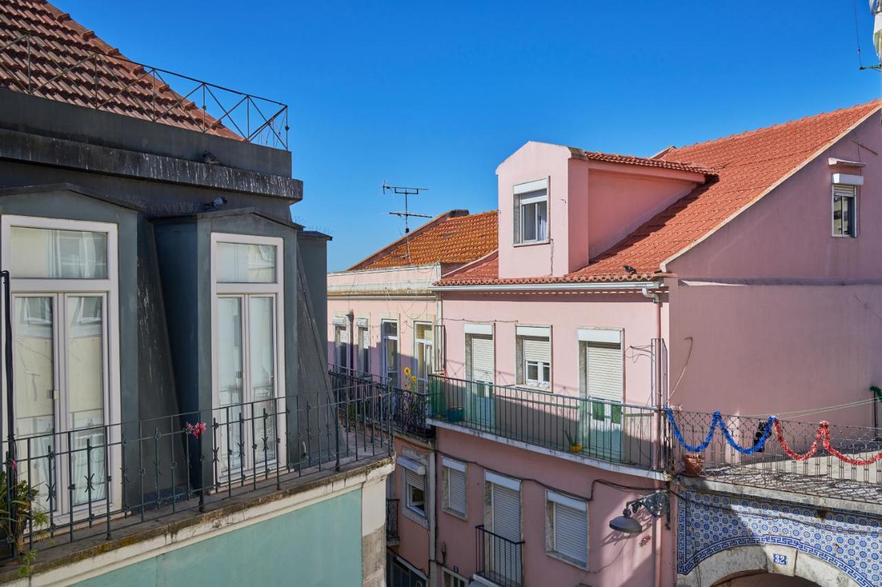 Aesthetic Riverview Apartment In Historical Lissabon Buitenkant foto