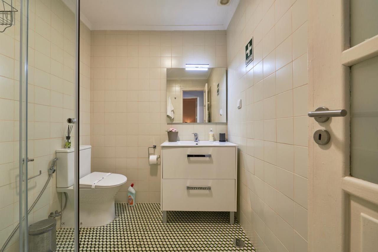Aesthetic Riverview Apartment In Historical Lissabon Buitenkant foto