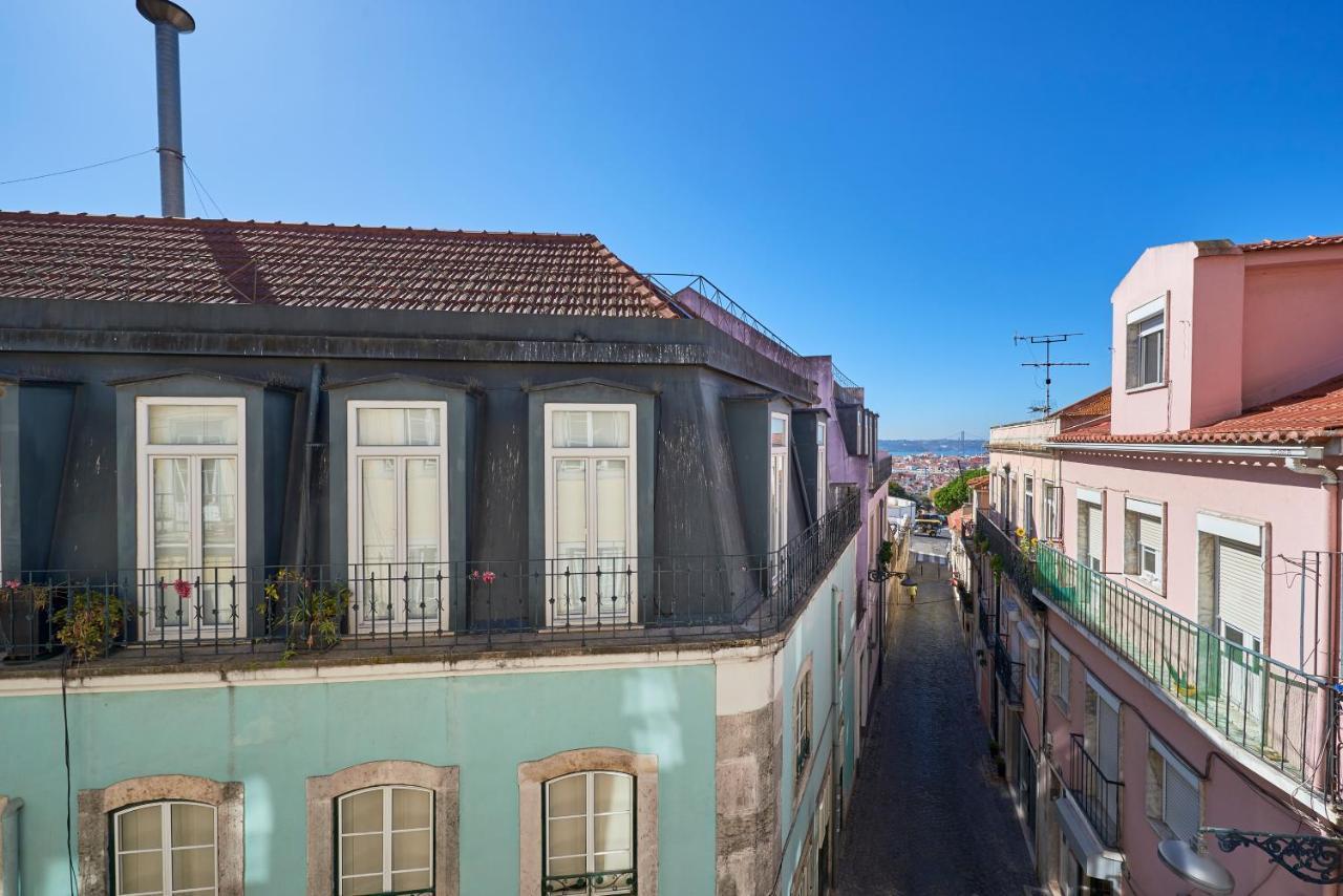 Aesthetic Riverview Apartment In Historical Lissabon Buitenkant foto